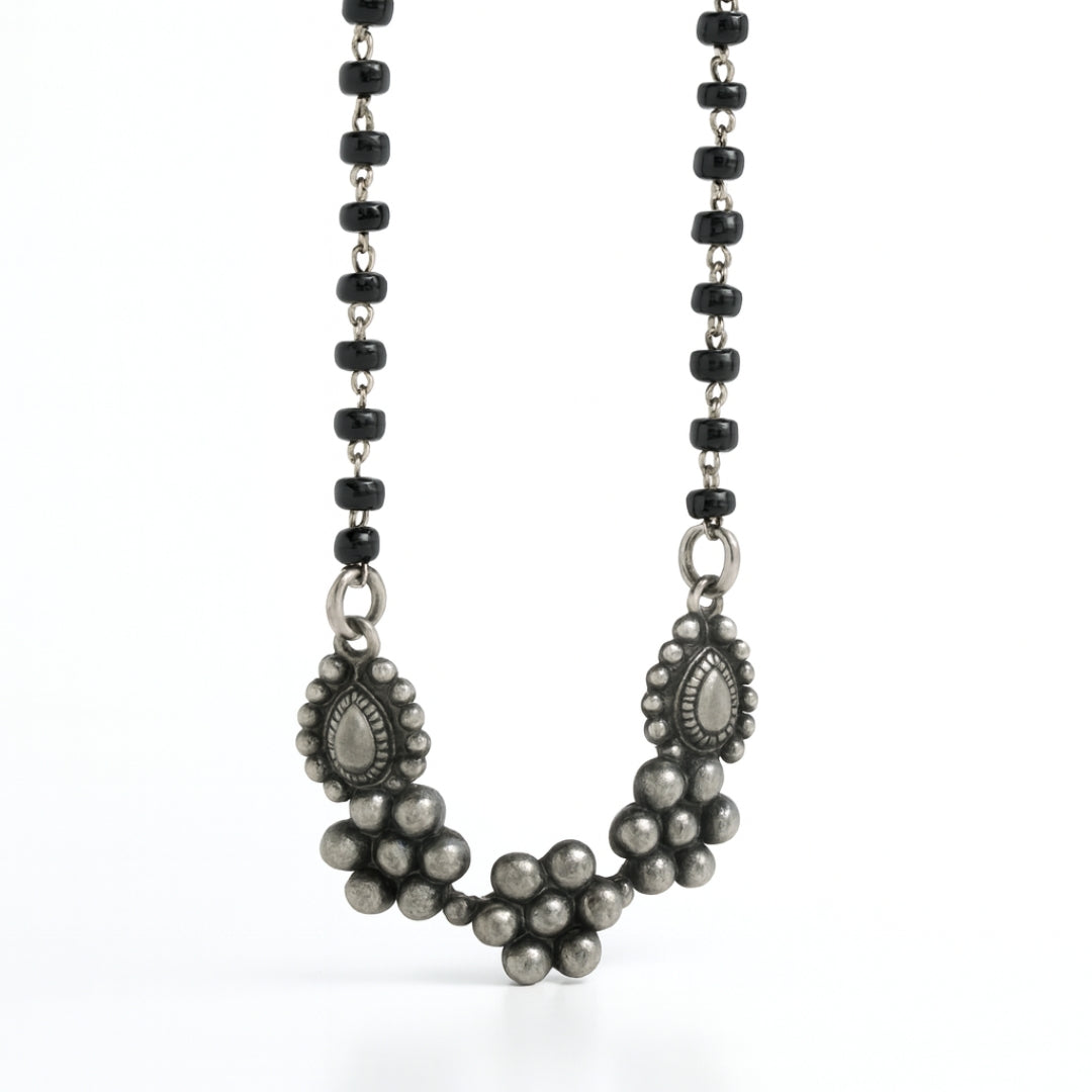 Itihaas Kudi Nath Mangalsutra ( Motif size : Small )
