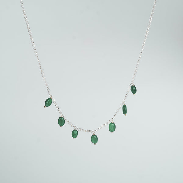 Model wearing Silver Green Onyx Chain for everyday styling