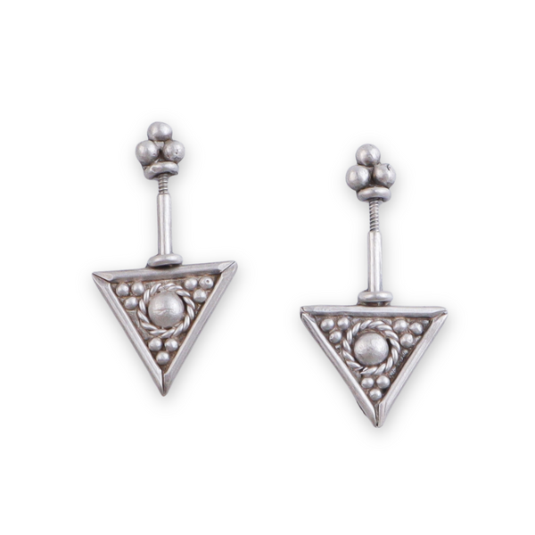 Triangle Bugadi (Pierced)