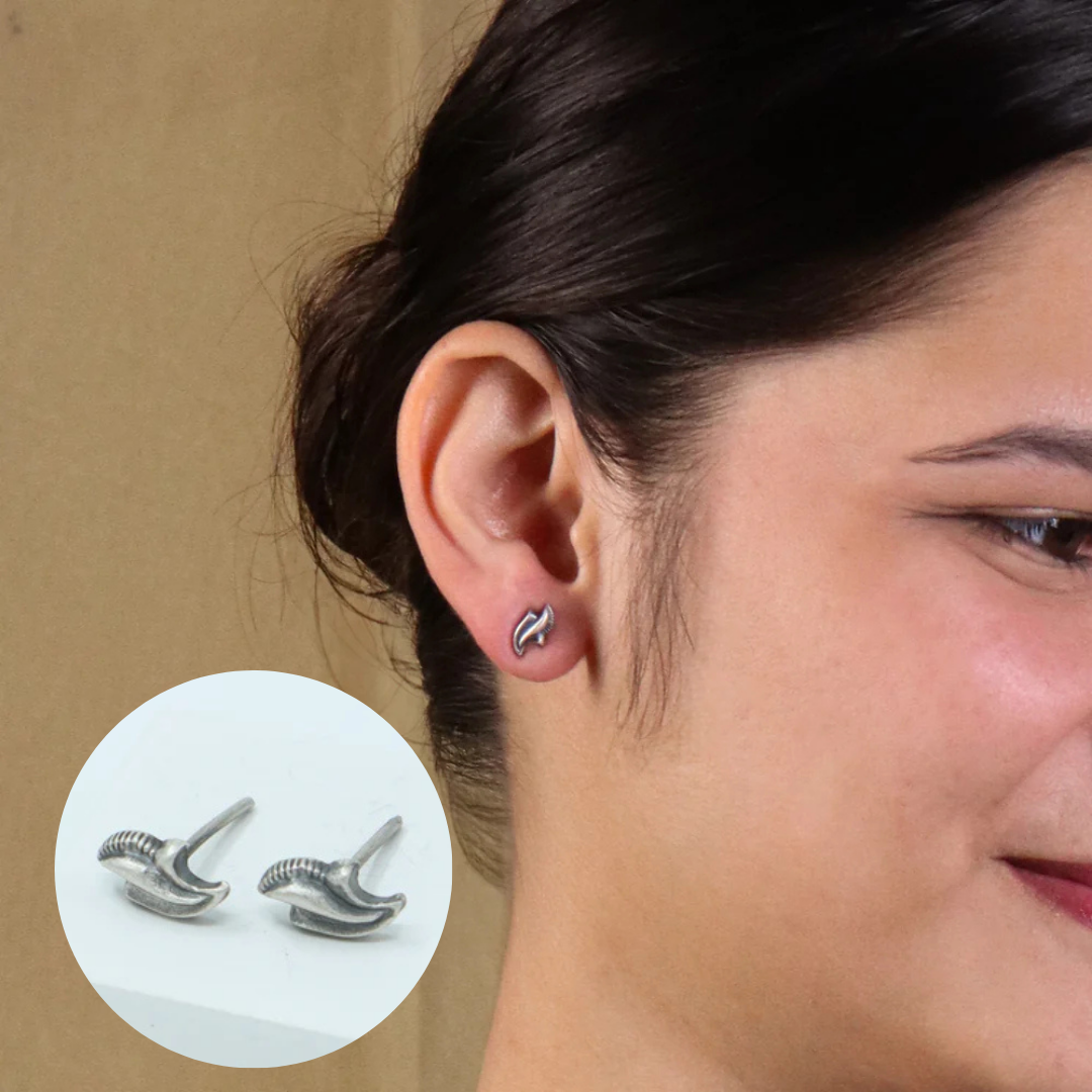 Silver Wing Stud