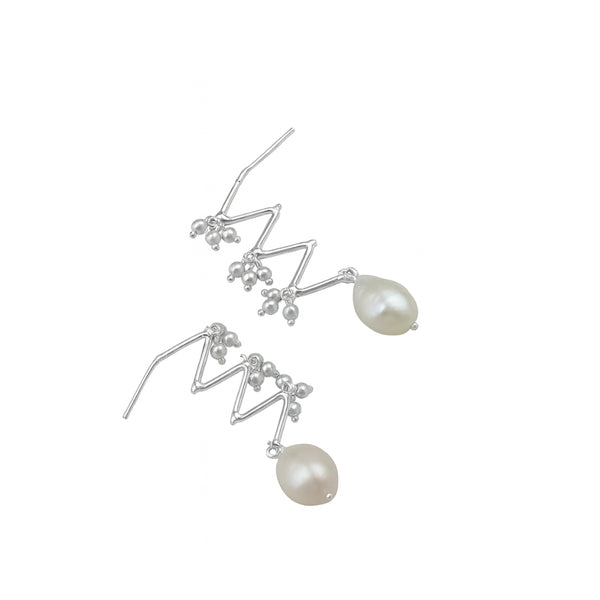 Silver Pearl Zig-Zag Earring with Pearl Accents