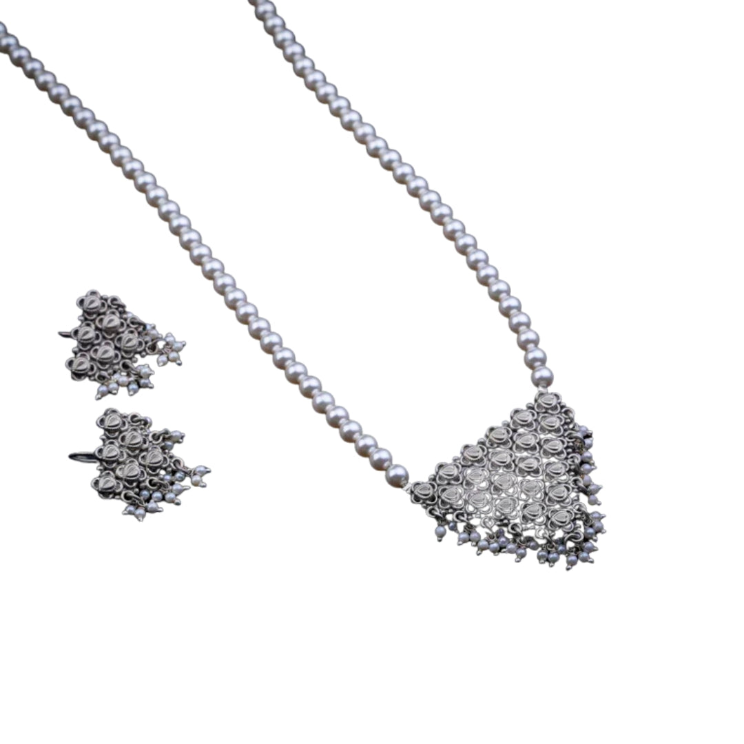Silver Pyramid Pearl Necklace Set