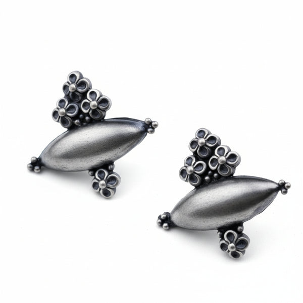 Silver Tribal Motif Earring
