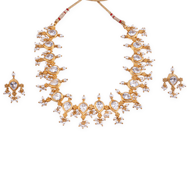 Gold-plated Kudi Tanmani Laffa necklace with traditional motifs and pearl accents