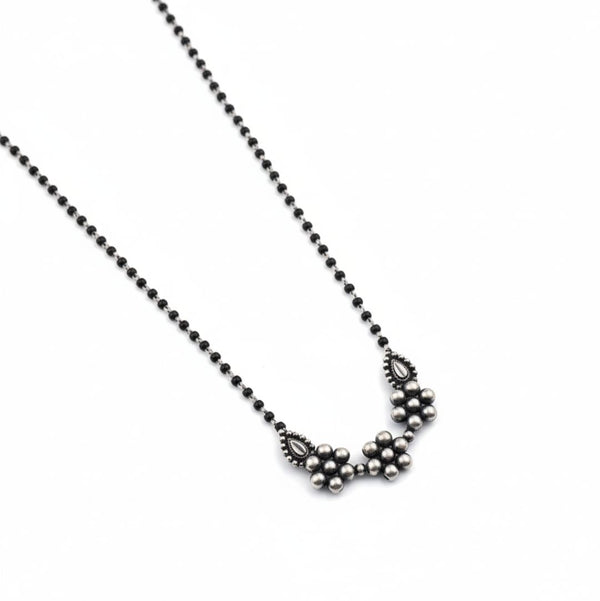 Itihaas Kudi Nath Mangalsutra ( Motif Size : Medium )