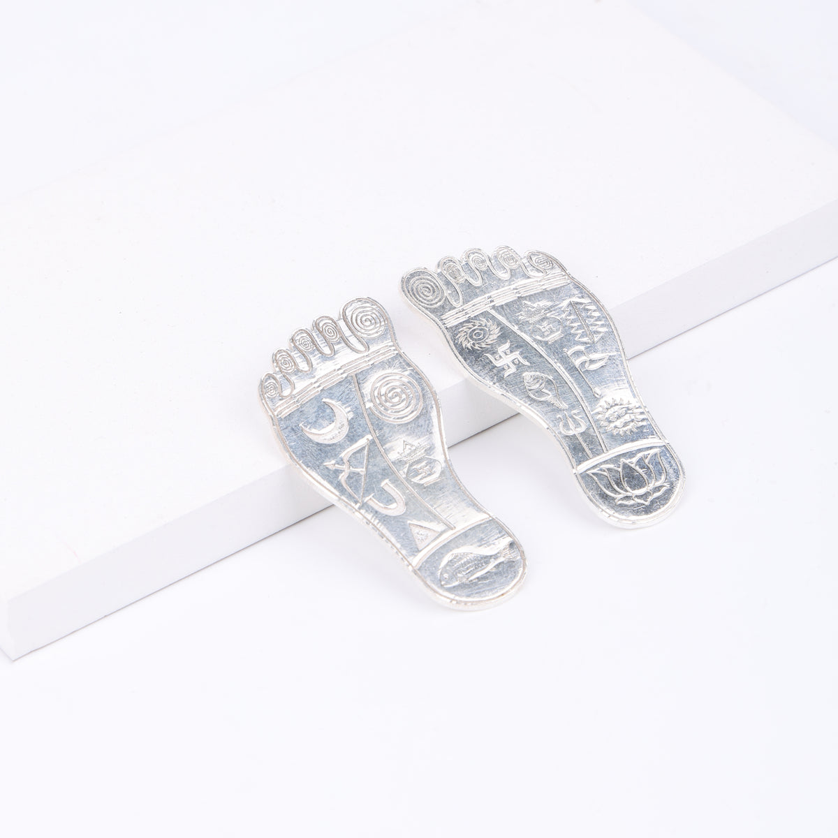 Engraved Silver Lakshmi Paul - Medium (Heavy) | 92.5 Silver