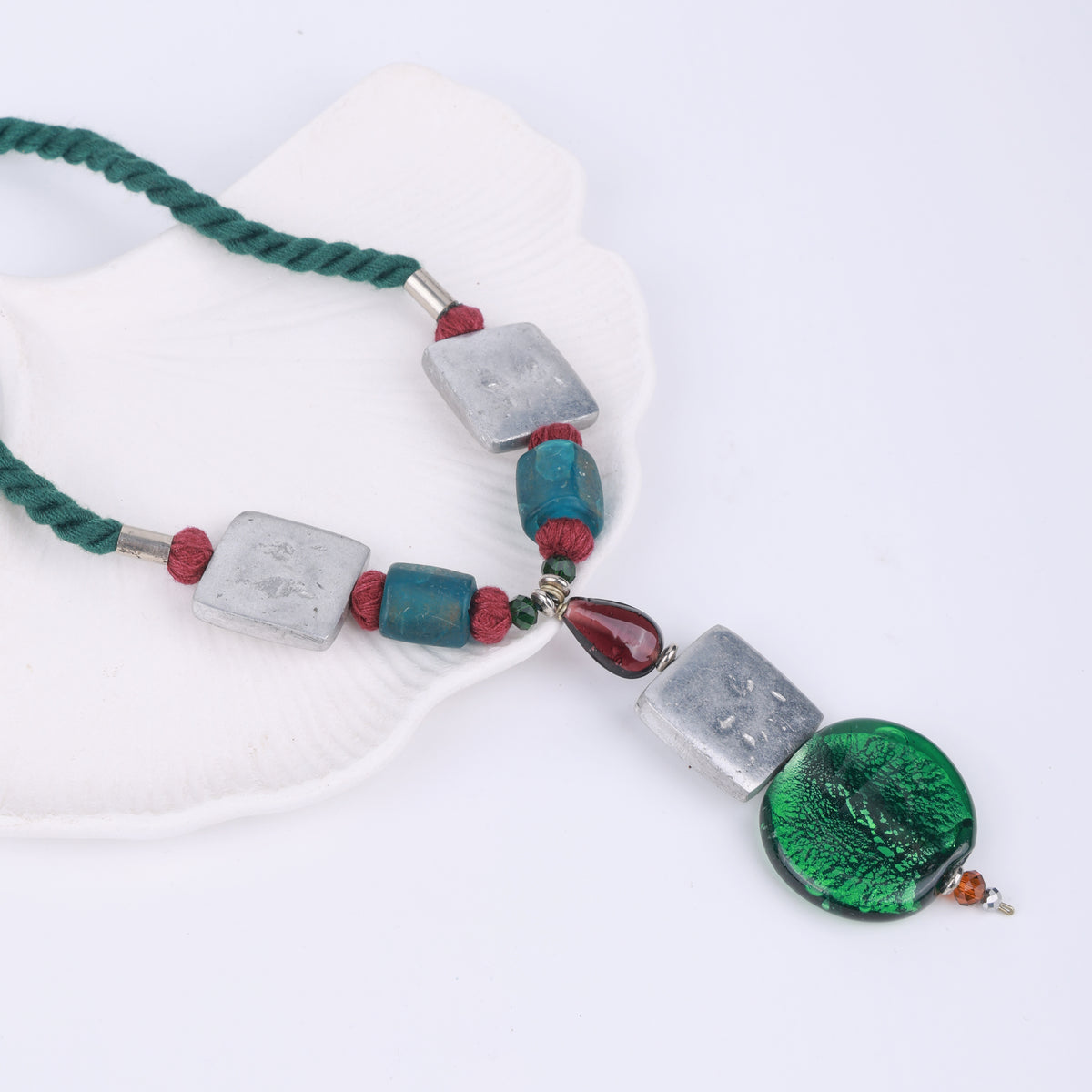 Silver Foil Glass Bead Necklace with Aluminium & Glass Beads