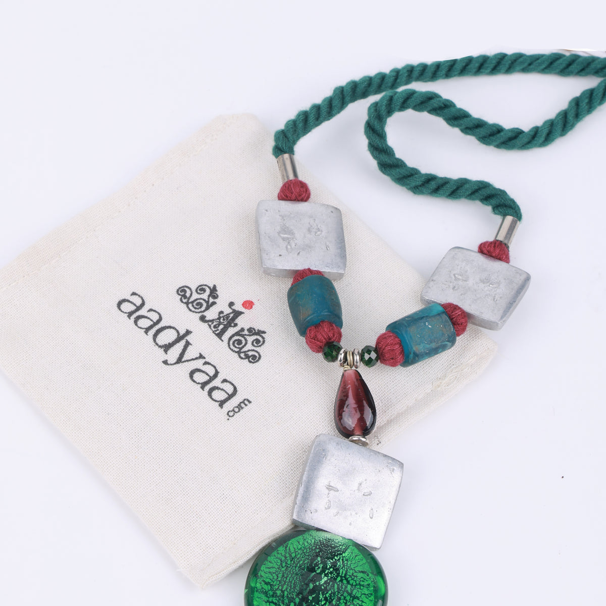 Silver Foil Glass Bead Necklace with Aluminium & Glass Beads