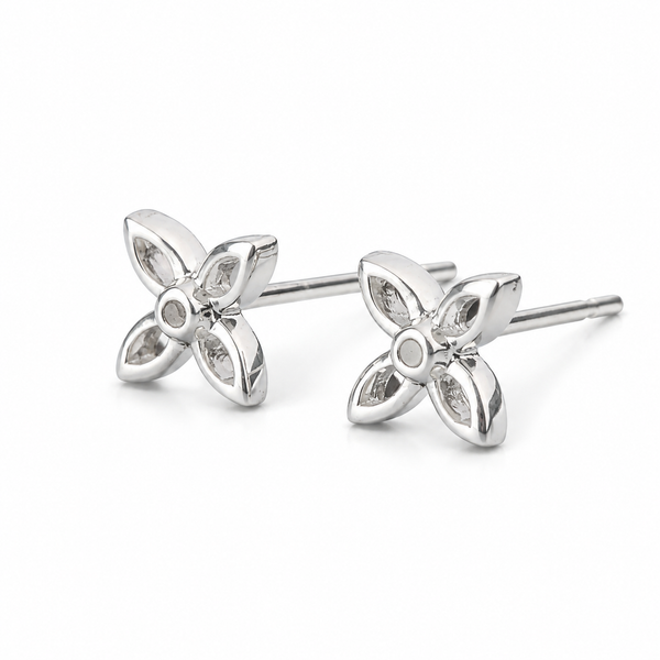 Silver Tiny Flower Earring , great for second piercing !