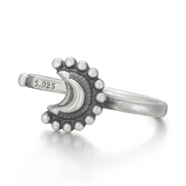 Silver crescent moon and dotted border nose pin for women