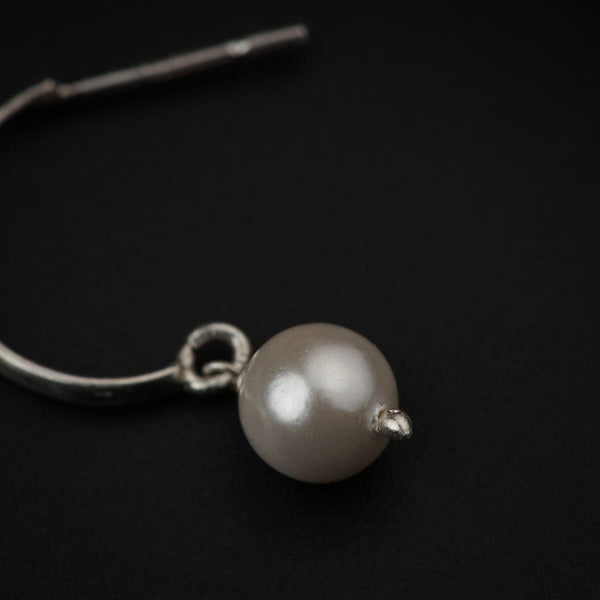 Silver Pearl Earring