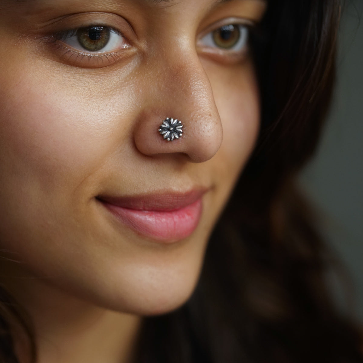 How to wear the nose pin that suits your face / Nose Ring Trend