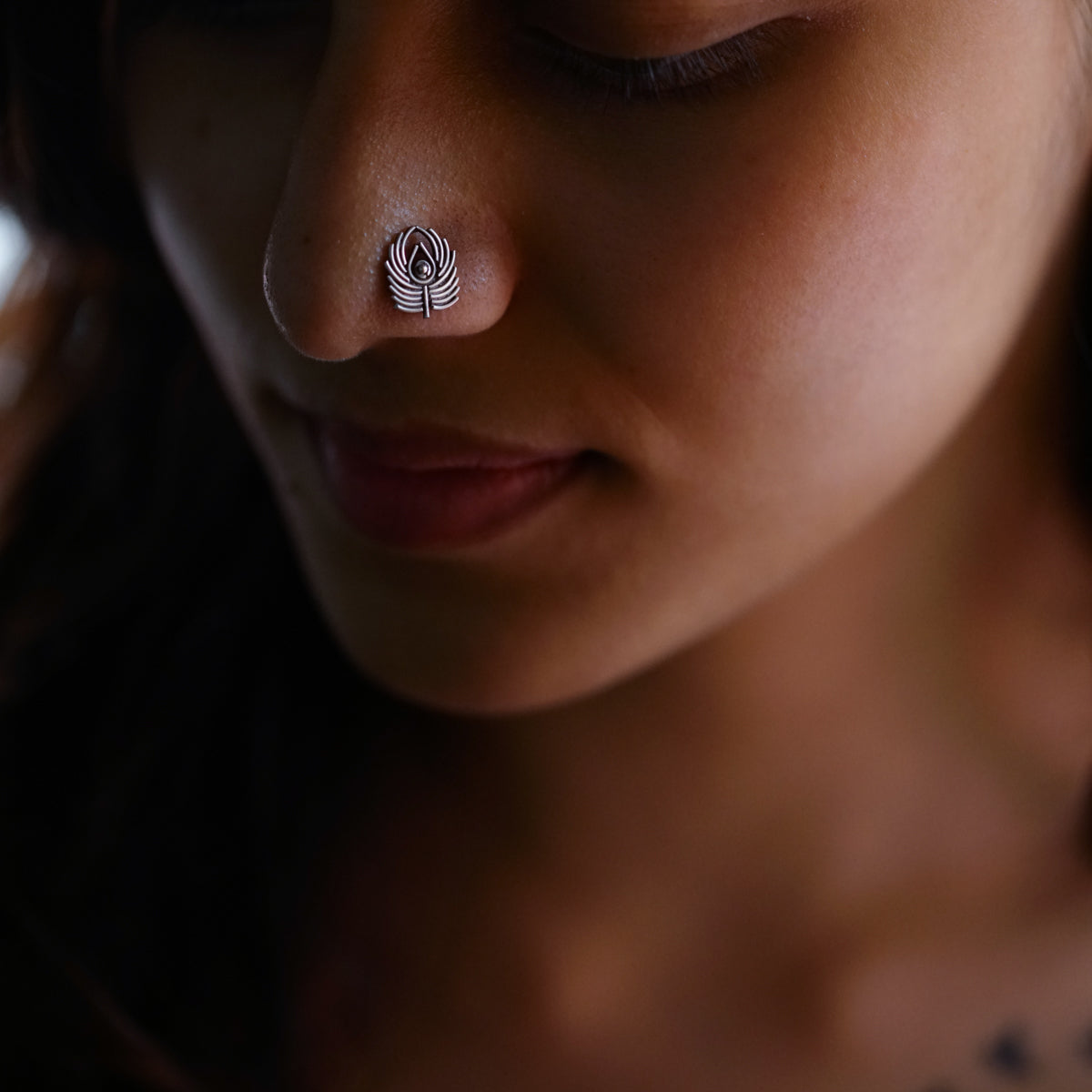 Peacock Feather Nose pin (Pierced)