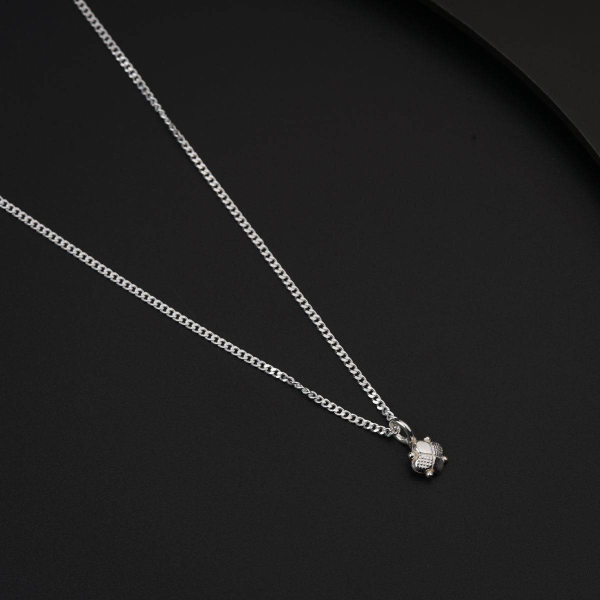 Daily Wear Silver Shiny Clover Necklace
