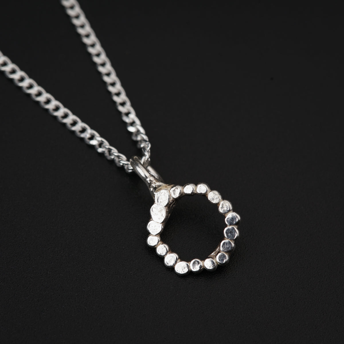 Daily Wear Silver Hammered Round Necklace