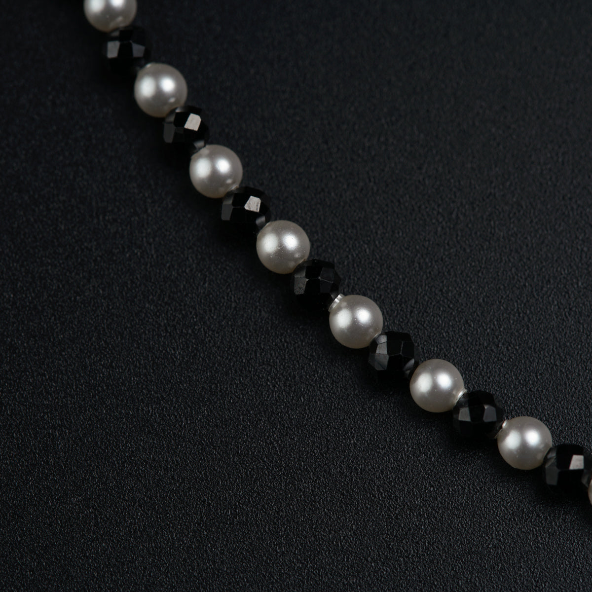 Daily Wear Necklace-Black Spinel and Pearls