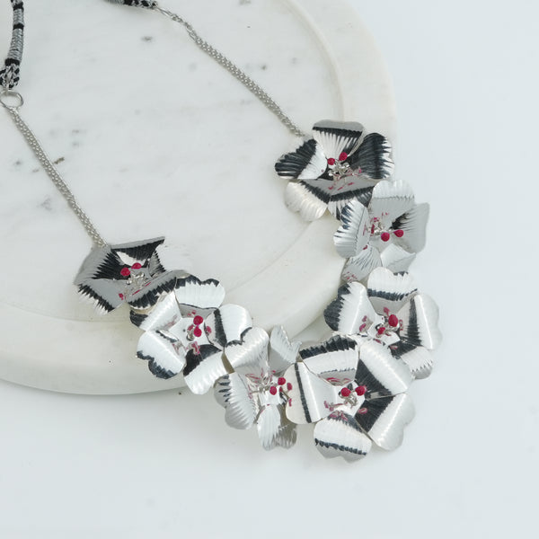 Silver Jaswandi (Hibiscus) Haar – Small