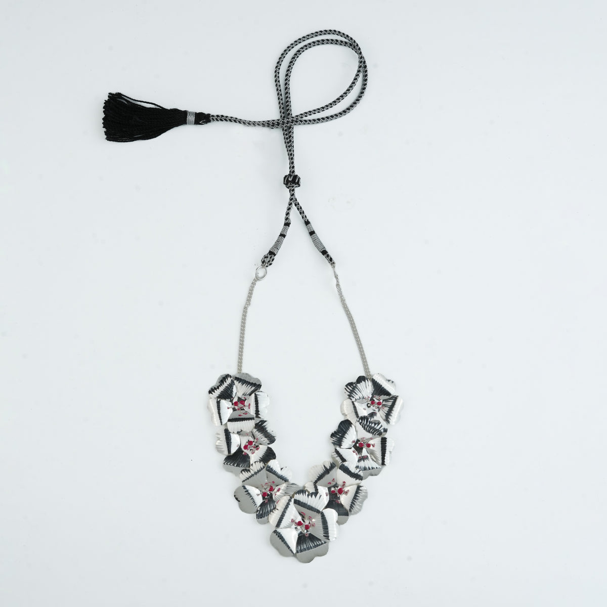 Silver Jaswandi (Hibiscus) Haar – Small