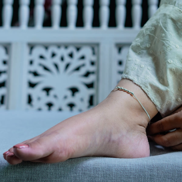 Silver Bead Anklet (Project Handmade)
