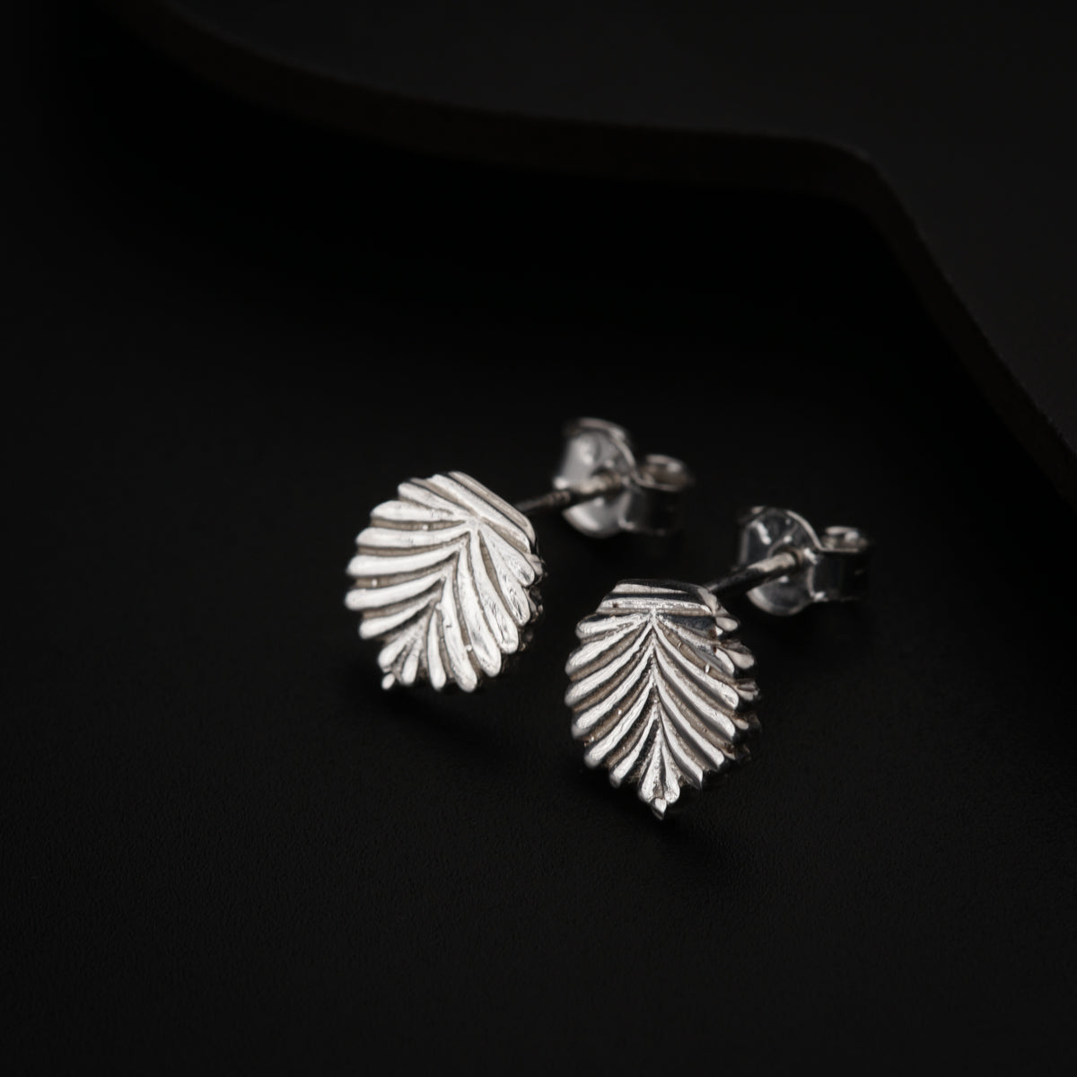 Silver Mini Saaj Earring: बदाम (Badam)