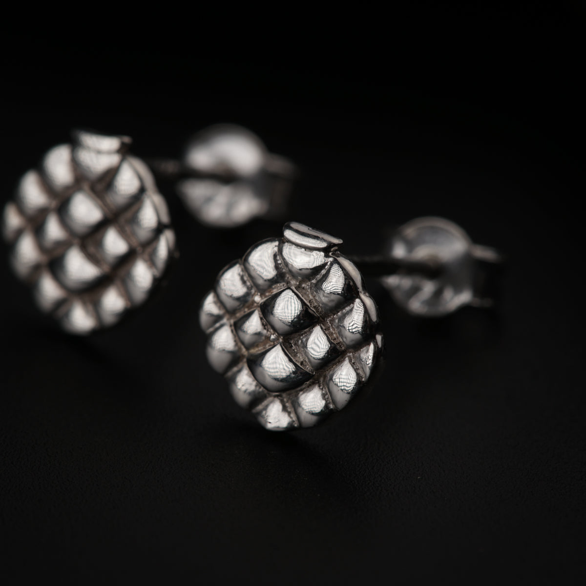 Silver Mini Saaj Earring: अननस (Ananas)