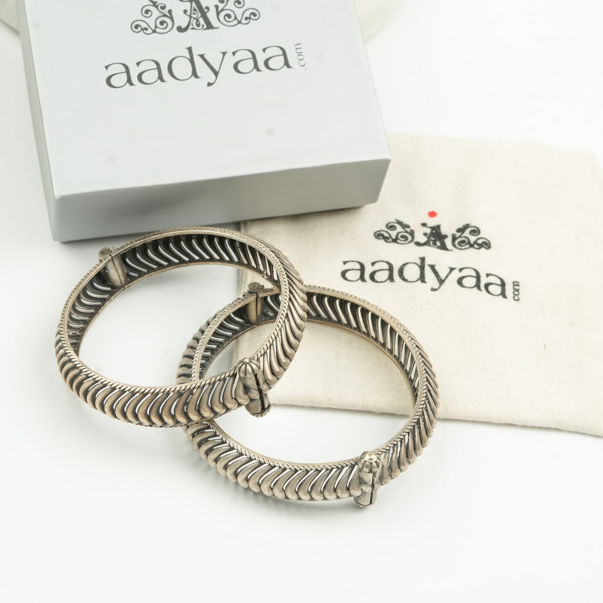 Oxidised Silver Shindeshahi Tode (Pair)