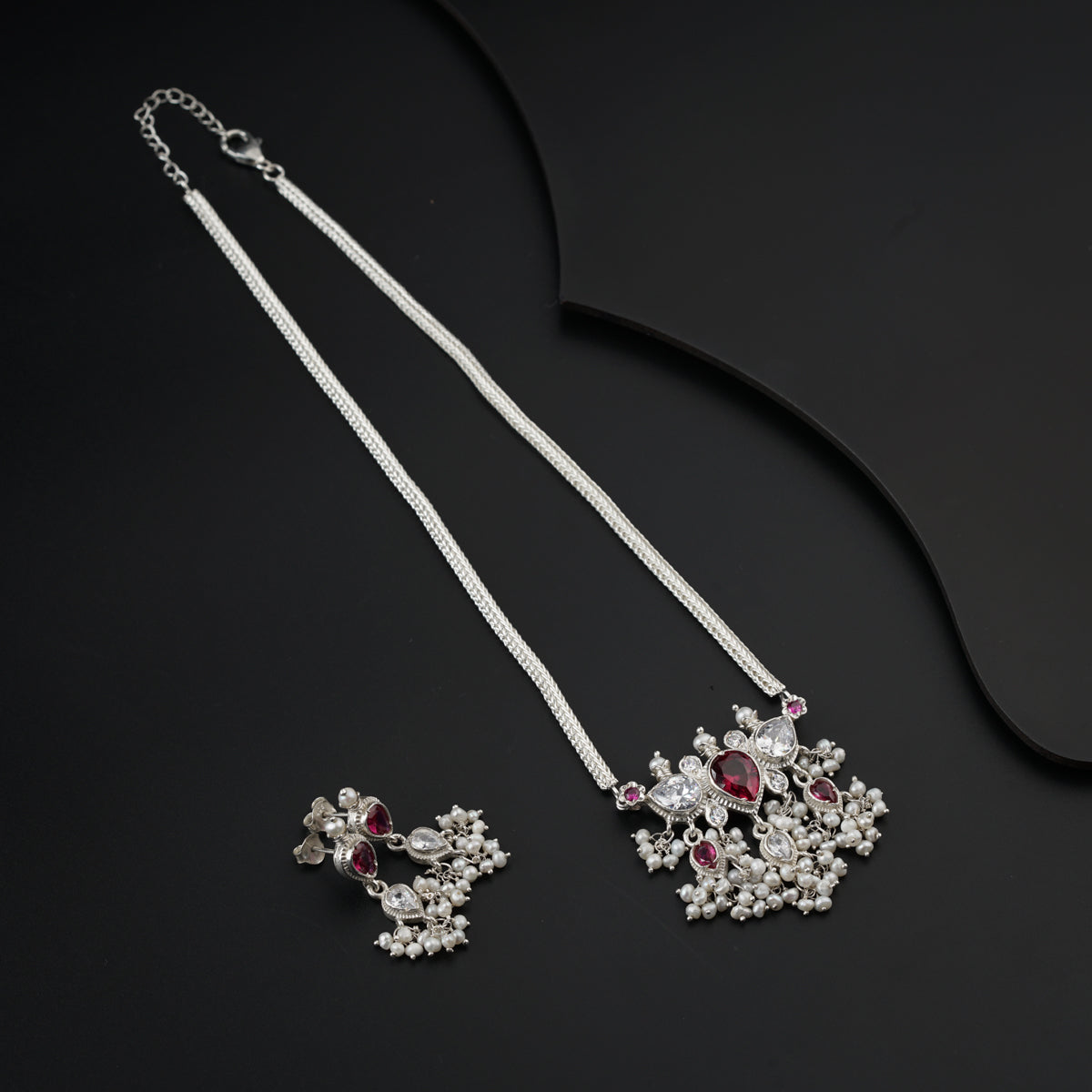 Classic Tanmani Set with Ruby and Crystals