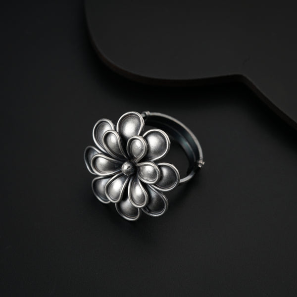 Handcrafted Silver Flower Ring