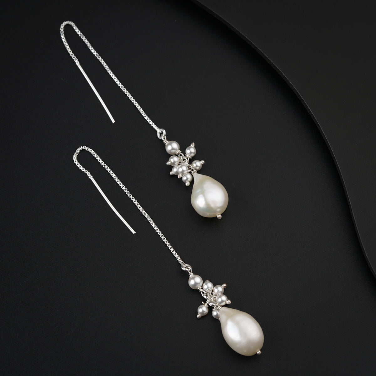 Sui Dhaaga Pearl Bunch Earrings