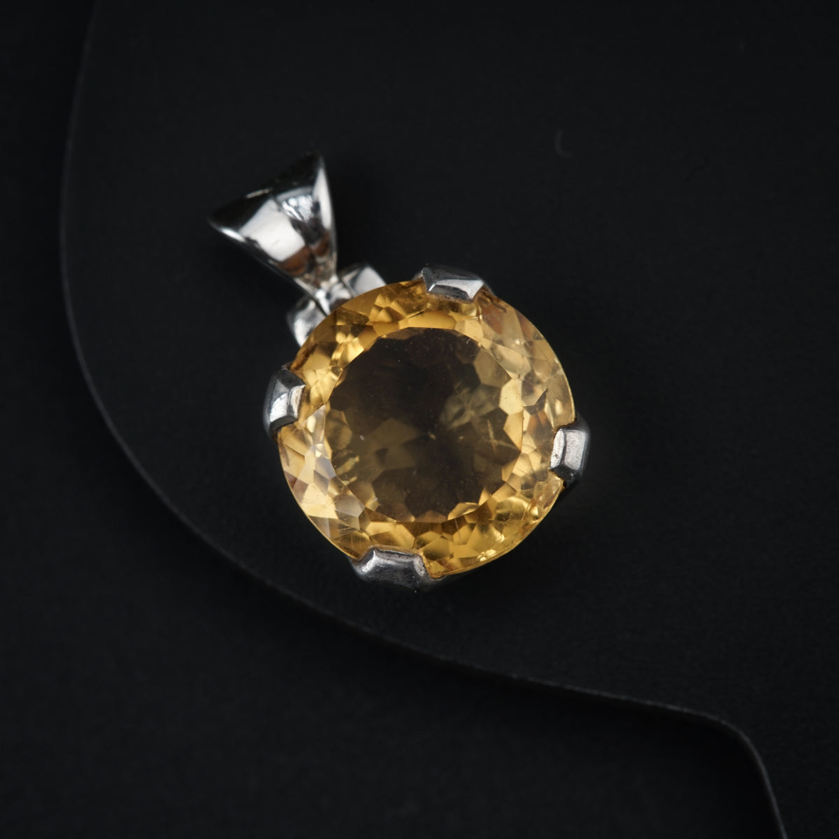 Silver Pendant with Citrine Faceted Stone