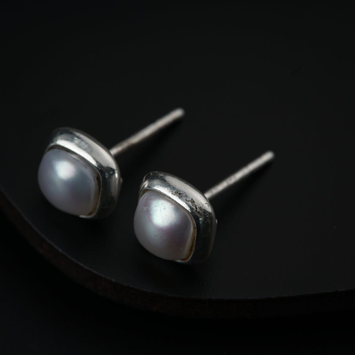 Silver Pearl Studs (Big)