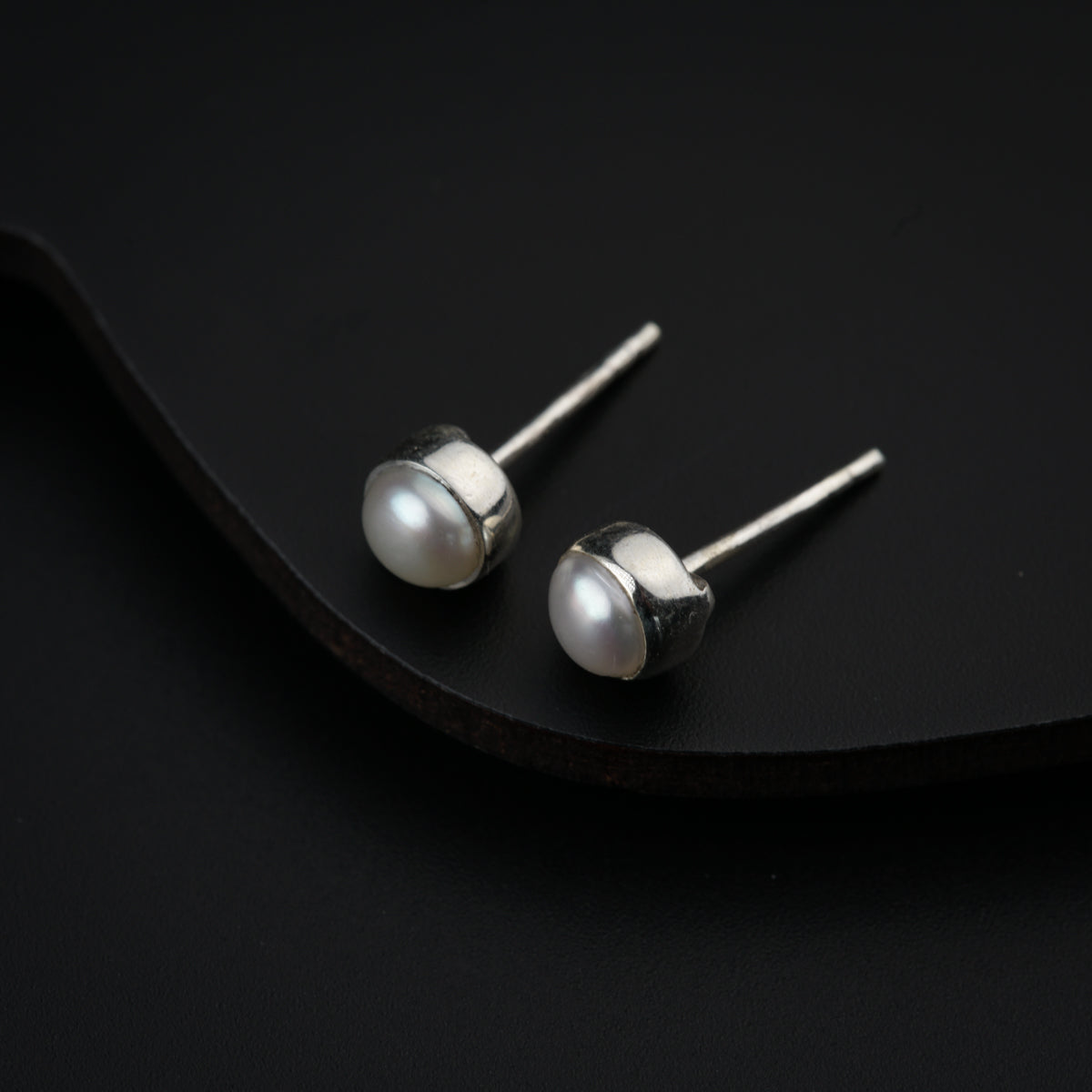 Silver Pearl Studs (Small)