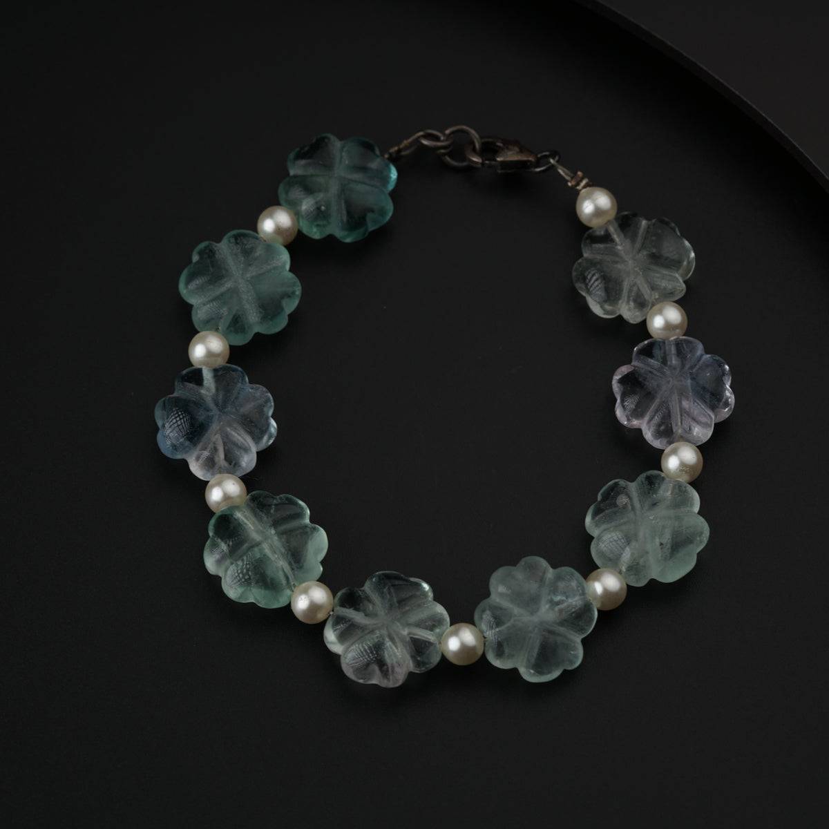 Semi precious stone bracelet in silver wire ( Fluorite Flowers )