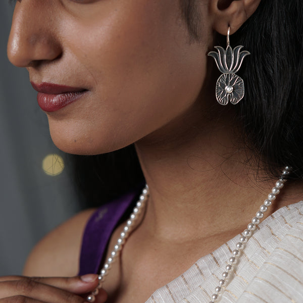 Abstract Silver Pearl Set