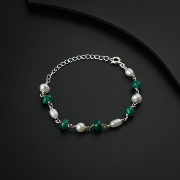 Green Onyx Stone with Pearls Bracelet