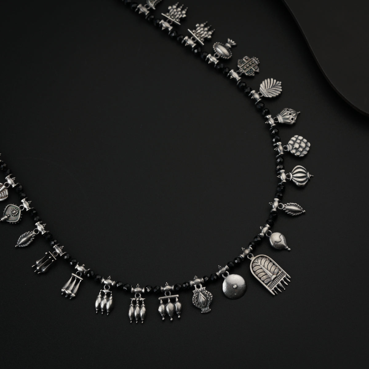 The Aadyaa Saaj (Oxidized Silver, Black spinel) Small