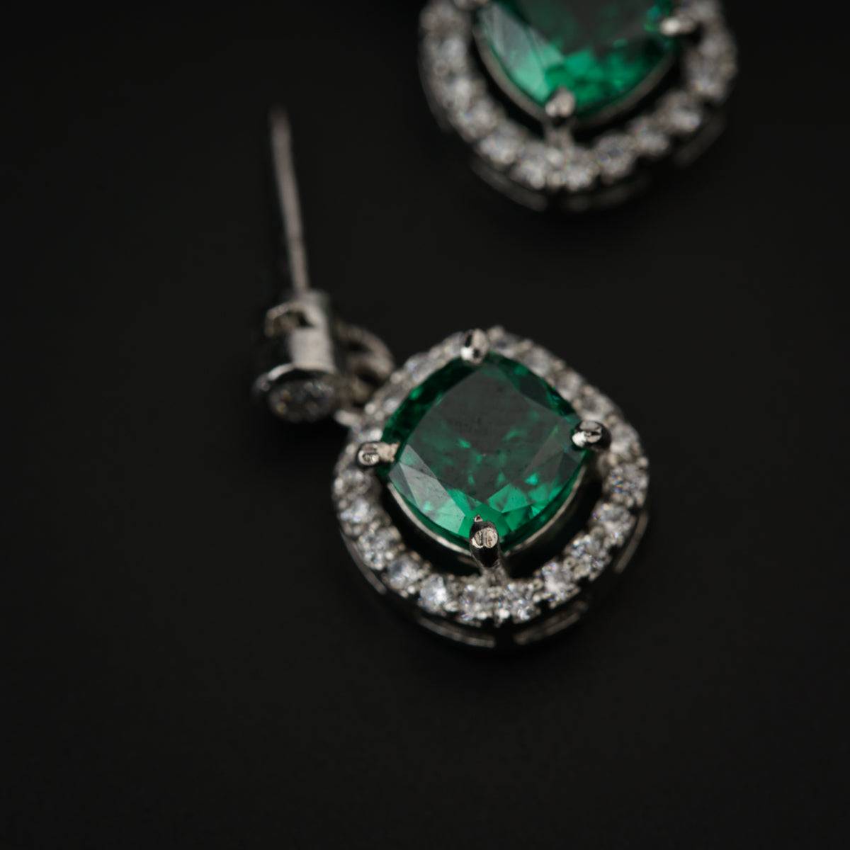 Green Onyx & Zircons Earring