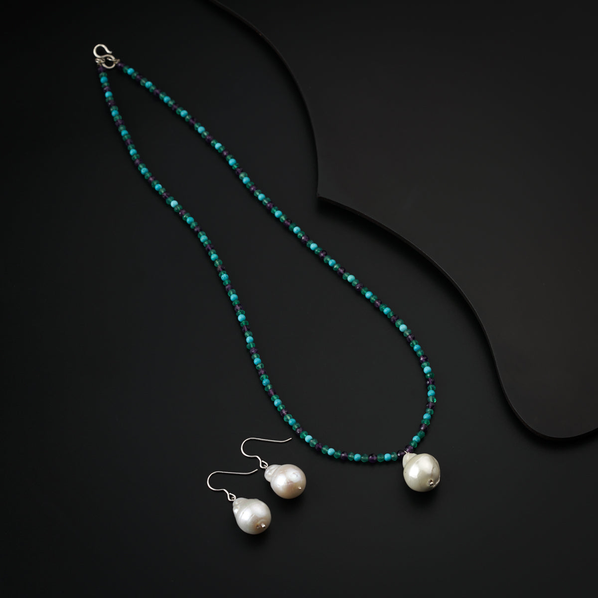 Semi Precious Stones and Pearl Set