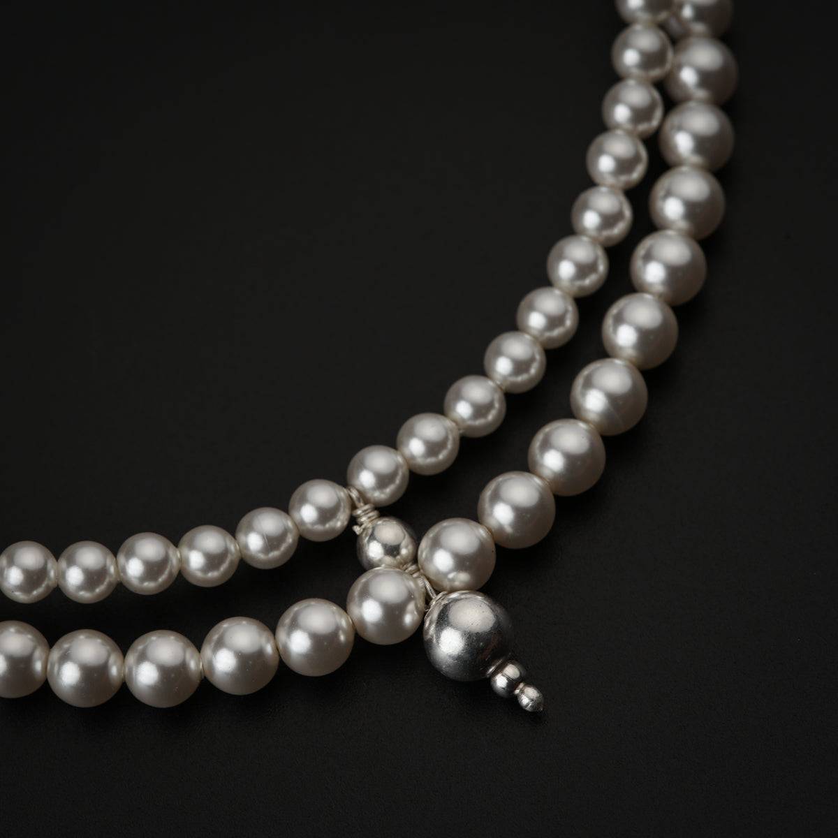 Classic Pearl Beaded Necklace