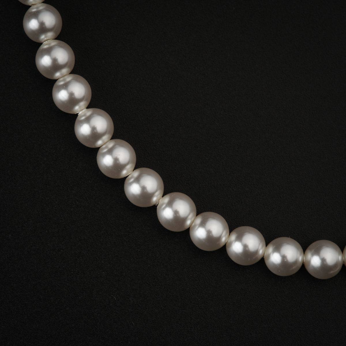 Elegant Pearl Hand Chain Bracelet