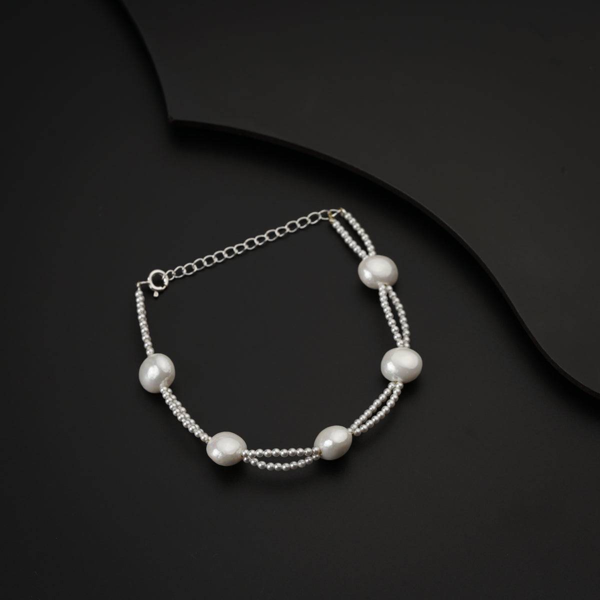 Pearl Shine Bracelet