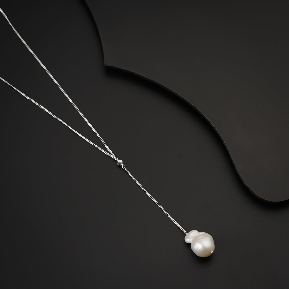 Single Baroque Pearl Necklace