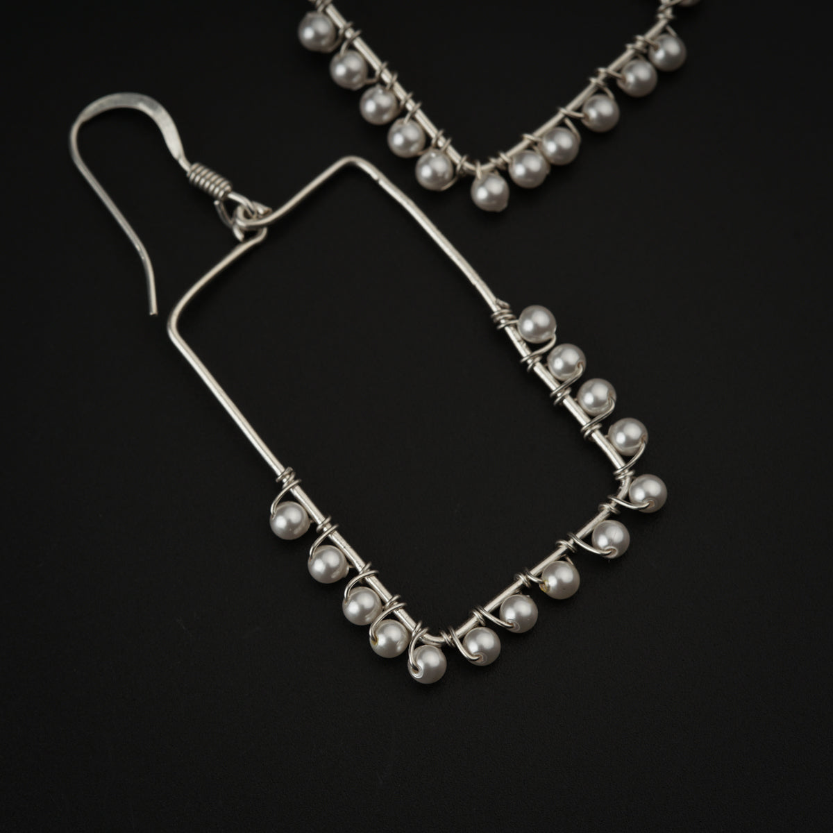 Silver Pearlshine Earring