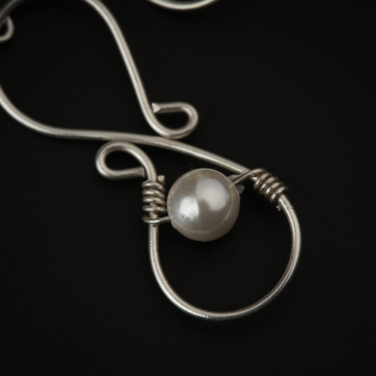 Silver Wire Pearl Earring