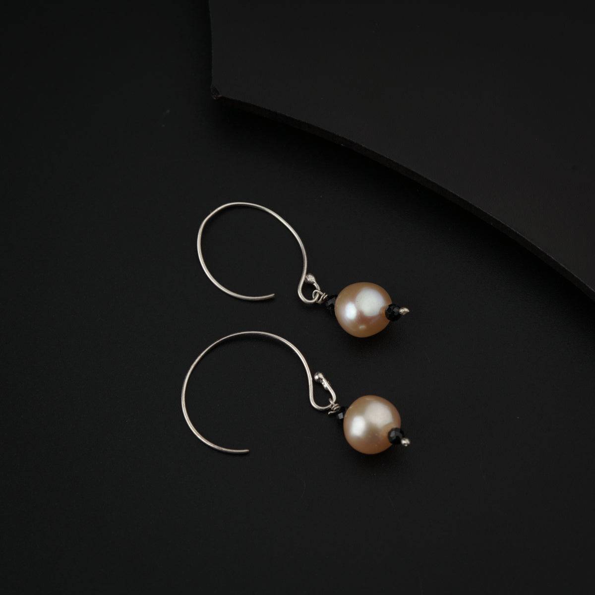 Single Pearl Earring