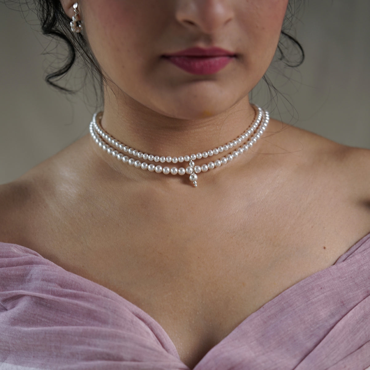 Classic Pearl Beaded Necklace