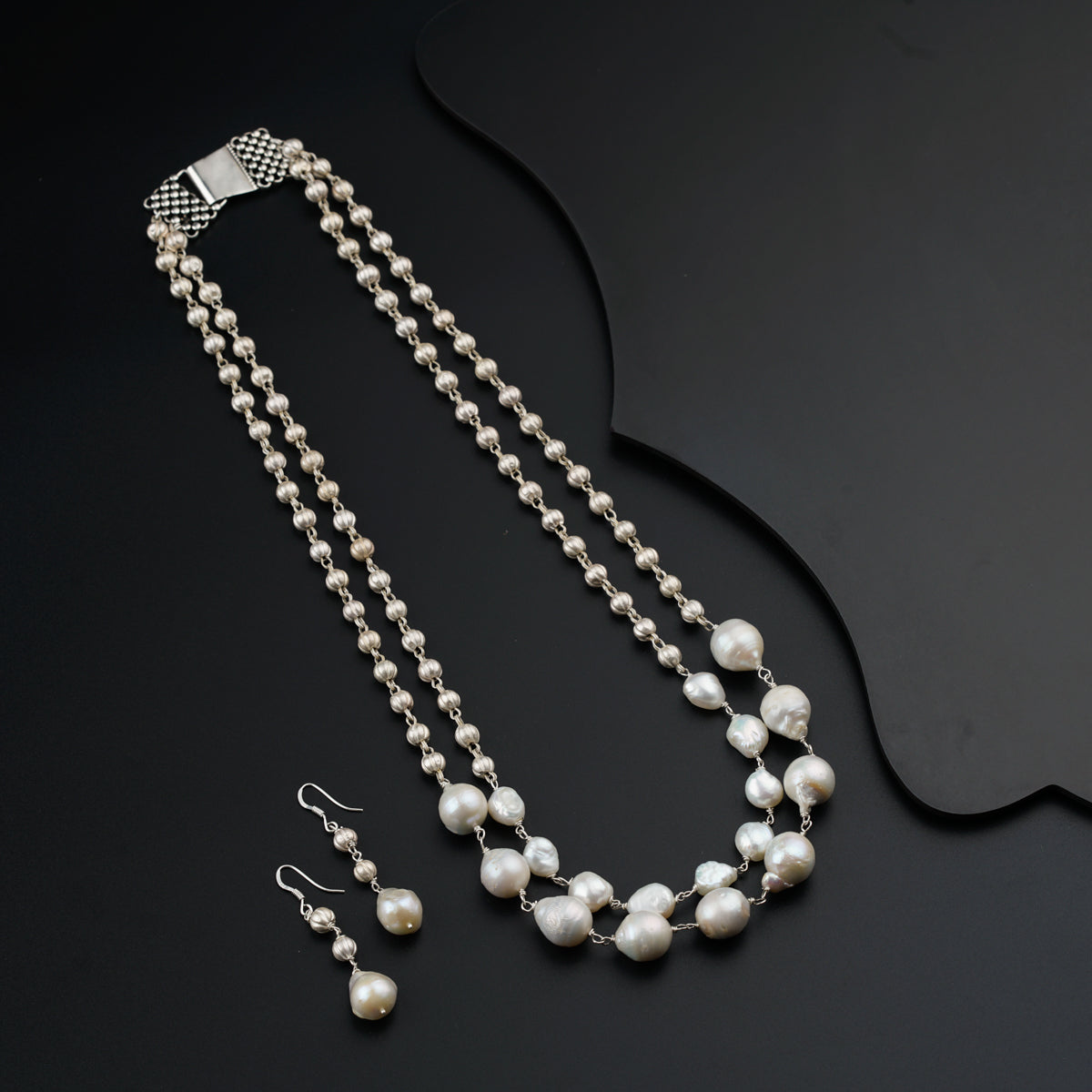 Silver set with double layered pearls and mohanmaal