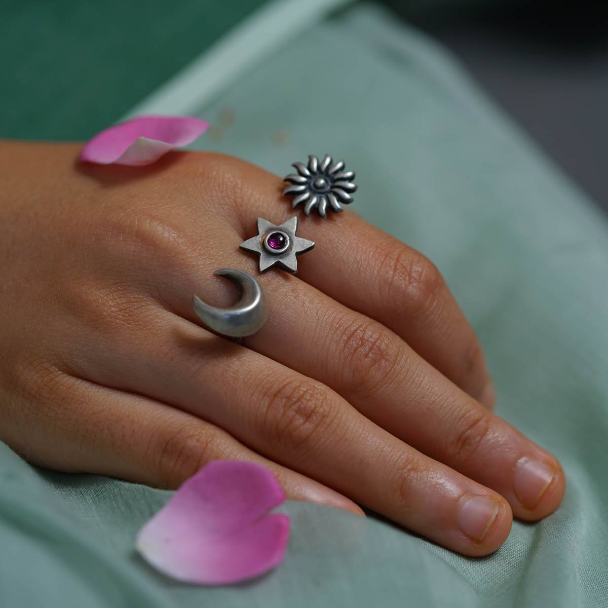 Made-to-order double-finger triple moon ring – La Femme Boheme