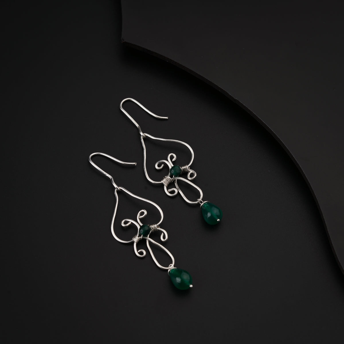 Silver wire Earring with Green Onyx