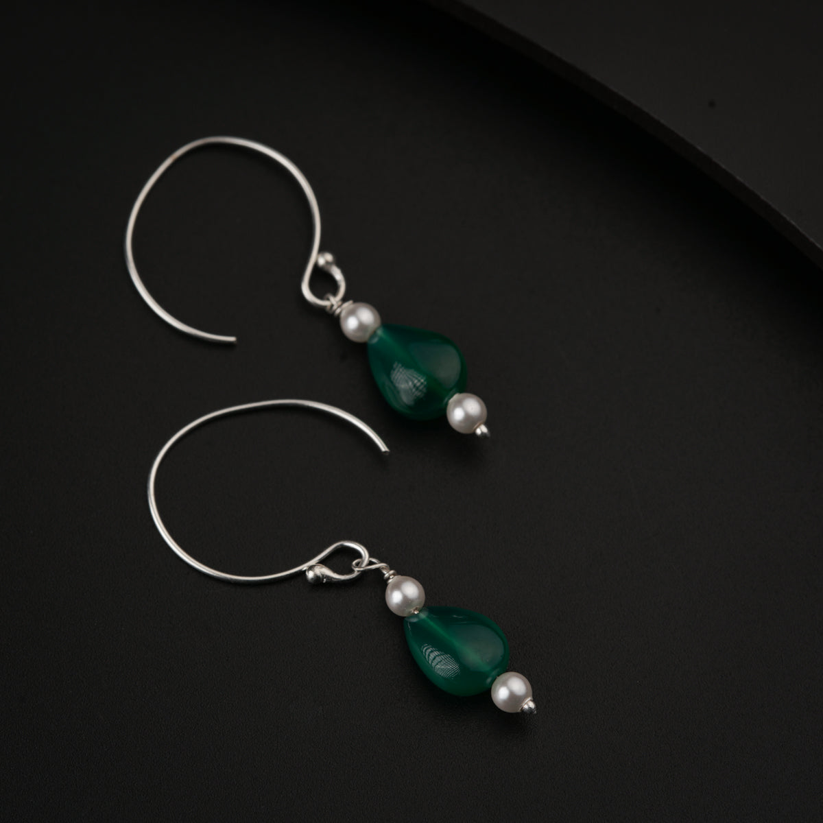 Green Onyx and Pearls Silver Earring